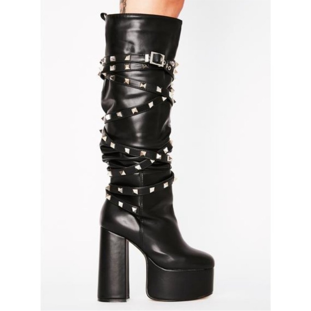 Lamoda Turnin Heads Studded Boots sz 8